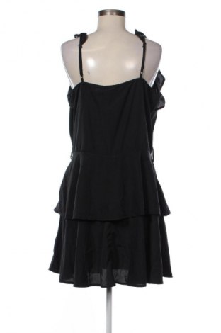 Šaty  Boohoo, Velikost XL, Barva Černá, Cena  238,00 Kč