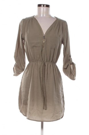 Φόρεμα Colloseum, Μέγεθος XS, Χρώμα Πράσινο, Τιμή 1,99 €