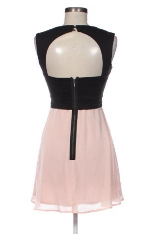 Sukienka Elise Ryan, Rozmiar M, Kolor Kolorowy, Cena 29,99 zł