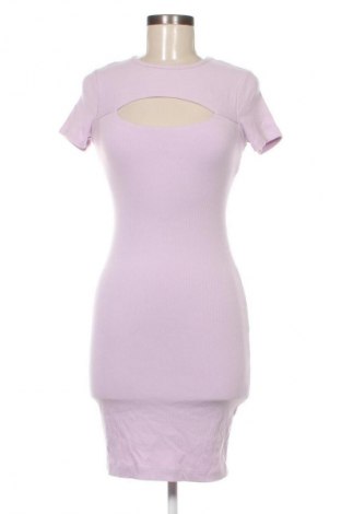 Рокля Guess, Размер XS, Цвят Лилав, Цена 39,88 €