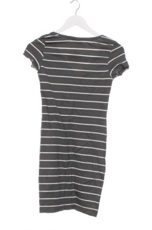 Šaty  H&M, Velikost XS, Barva Vícebarevné, Cena  147,00 Kč