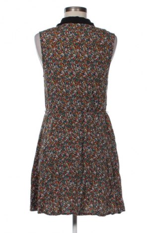 Šaty  H&M, Velikost M, Barva Vícebarevné, Cena  109,00 Kč