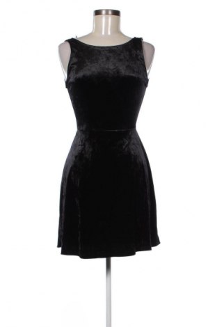 Rochie H&M Divided, Mărime S, Culoare Negru, Preț 53,22 Lei
