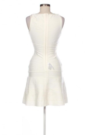 Рокля Herve Leger, Размер S, Цвят Бял, Цена 204,51 €