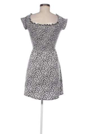 Рокля Hollister, Размер M, Цвят Многоцветен, Цена 9,71 €