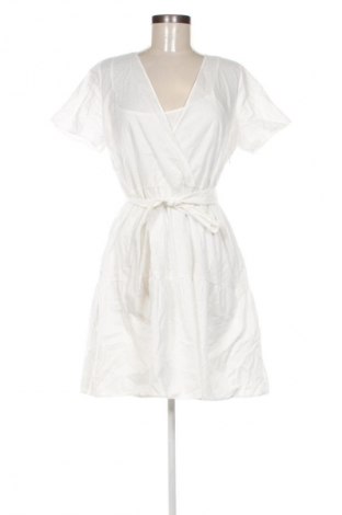 Ruha Hugo Boss, Méret M, Szín Fehér, Ár 41 049 Ft