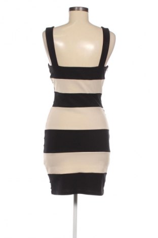 Šaty  Krisp, Velikost M, Barva Vícebarevné, Cena  219,00 Kč