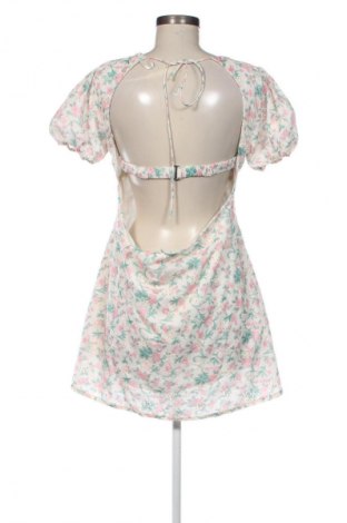 Kleid Love Triangle, Größe M, Farbe Mehrfarbig, Preis € 13,29