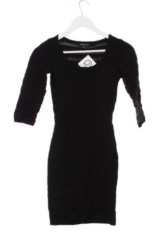 Ruha Mango, Méret S, Szín Fekete, Ár 1 939 Ft