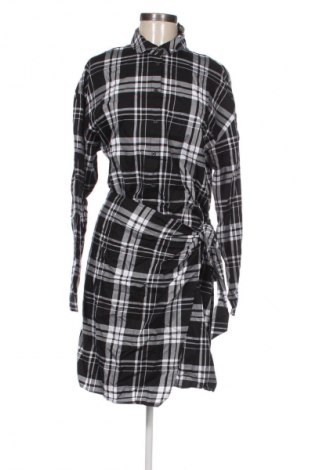 Šaty  Mohito, Velikost L, Barva Černá, Cena  939,00 Kč