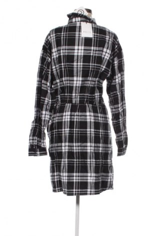 Šaty  Mohito, Velikost L, Barva Černá, Cena  939,00 Kč