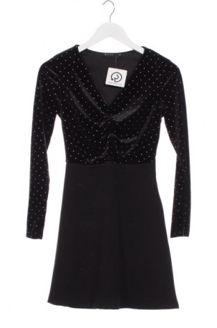 Рокля Mohito, Размер XXS, Цвят Черен, Цена 12,27 €