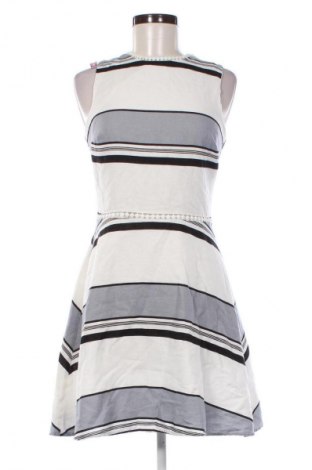 Рокля Oasis, Размер M, Цвят Многоцветен, Цена 13,80 €