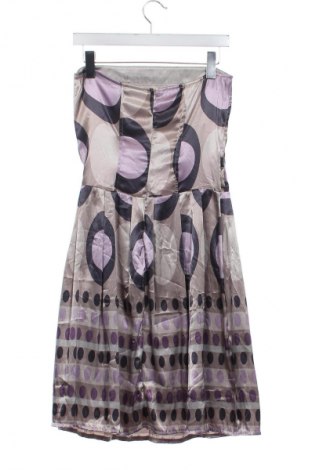 Sukienka Rinascimento, Rozmiar M, Kolor Kolorowy, Cena 22,99 zł