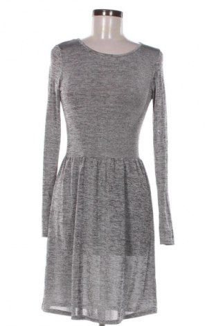 Kleid Sisters Point, Größe S, Farbe Grau, Preis 3,99 €