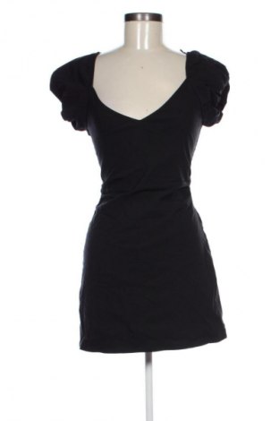 Šaty  Stradivarius, Veľkosť M, Farba Čierna, Cena  12,95 €