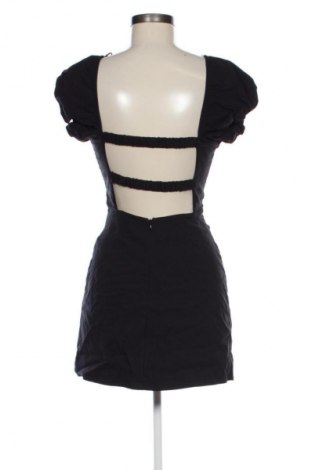 Šaty  Stradivarius, Veľkosť M, Farba Čierna, Cena  12,95 €