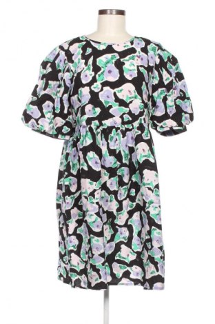 Kleid VILA, Größe M, Farbe Mehrfarbig, Preis € 15,99