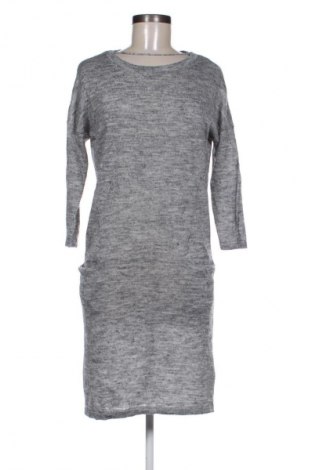Рокля Vero Moda, Размер S, Цвят Сив, Цена 2,55 €