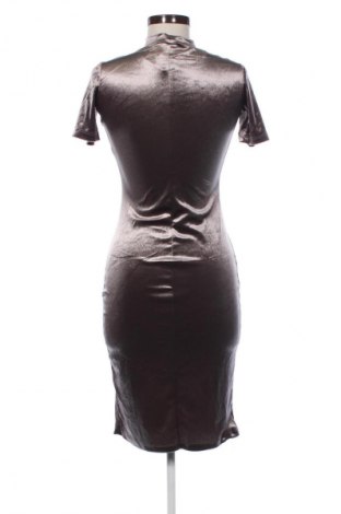 Рокля Zara Trafaluc, Размер S, Цвят Кафяв, Цена 5,11 €