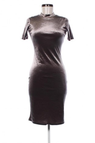 Рокля Zara Trafaluc, Размер S, Цвят Кафяв, Цена 5,11 €