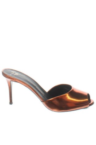 Чехли Giuseppe Zanotti, Размер 40, Цвят Кафяв, Цена 481,79 €, #137753012