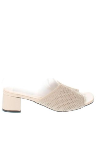 Papucs Unbranded, Méret 39, Szín Bézs, Ár 11 348 Ft, #137735960