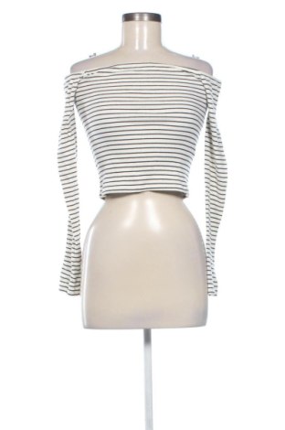Bluză de femei Pull&Bear, Mărime S, Culoare Multicolor, Preț 35,53 Lei, #137715030