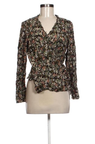 Bluză de femei Vero Moda, Mărime L, Culoare Multicolor, Preț 34,00 Lei, #137716993