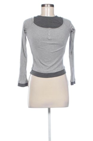 Bluză de femei House, Mărime XS, Culoare Gri, Preț 30,00 Lei, #137747803