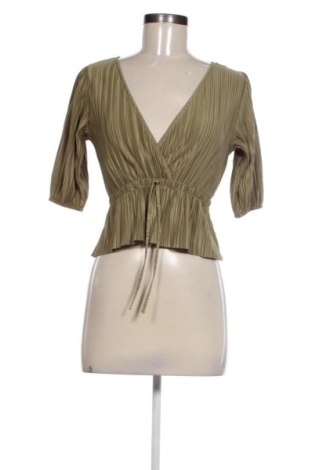 Bluză de femei Stradivarius, Mărime S, Culoare Verde, Preț 43,00 Lei, #137719357