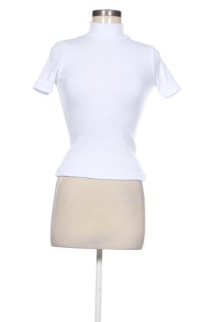 Bluză de femei Unbranded, Mărime M, Culoare Alb, Preț 52,49 Lei, #137735523