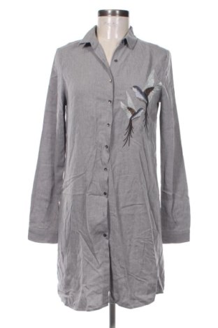 Cămașă de femei LC Waikiki, Mărime S, Culoare Gri, Preț 39,00 Lei, #137724338