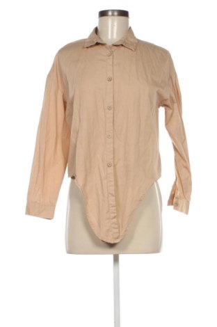 Cămașă de femei Cropp, Mărime M, Culoare Bej, Preț 36,74 Lei, #137748805