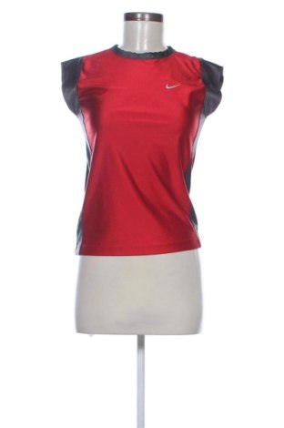 Női póló Nike, Méret S, Szín Sokszínű, Ár 6 028 Ft, #137732241
