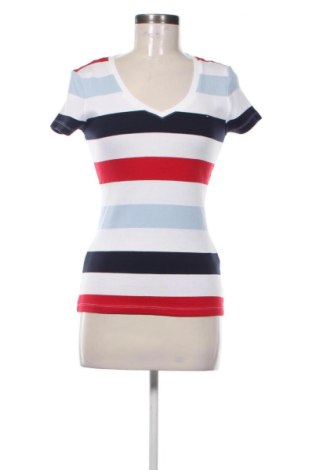Női póló Tommy Hilfiger, Méret S, Szín Sokszínű, Ár 9 929 Ft, #137749185