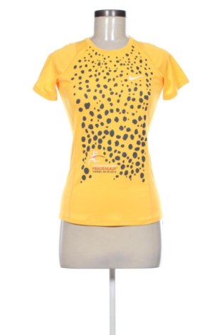 Дамска тениска Nike, Размер S, Цвят Жълт, Цена 24,54 €, #137754730