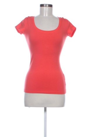 Tricou de femei Colours Of The World, Mărime XS, Culoare Roșu, Preț 52,49 Lei, #137738285