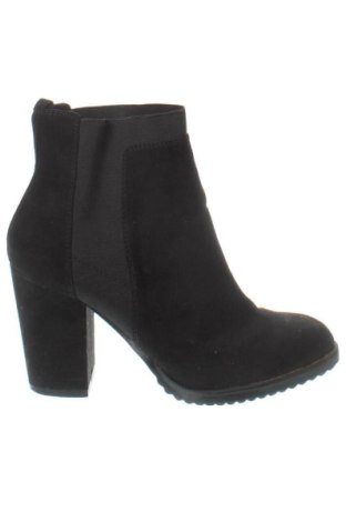 Damskie botki Bershka, Rozmiar 39, Kolor Czarny, Cena 101,60 zł, #137724275