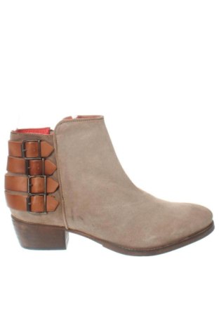 Botine de damă Pastelle, Mărime 40, Culoare Bej, Preț 424,00 Lei, #137734198