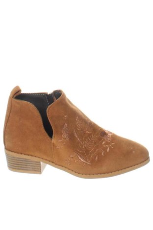 Botine de damă Unbranded, Mărime 36, Culoare Maro, Preț 120,73 Lei, #137741016