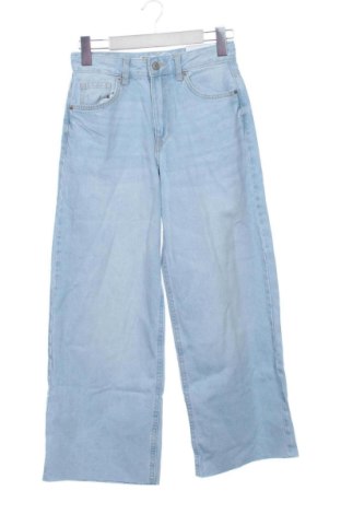 Női farmernadrág Bershka, Méret XS, Szín Kék, Ár 9 199 Ft, #137528309