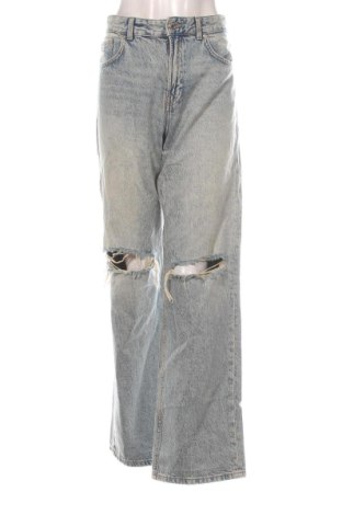 Γυναικείο Τζίν Bershka, Μέγεθος M, Χρώμα Μπλέ, Τιμή 17,00 €, #137715739