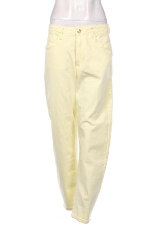 Blugi de femei Moon Girl, Mărime L, Culoare Galben, Preț 68,24 Lei, #137729299