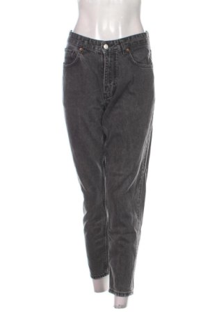 Női farmernadrág Pull&Bear, Méret L, Szín Szürke, Ár 5 780 Ft, #137733800