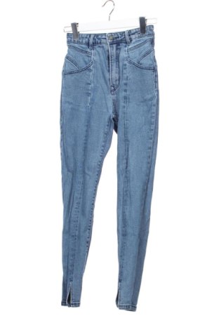 Damskie jeansy Stradivarius, Rozmiar XS, Kolor Niebieski, Cena 50,80 zł, #137734035