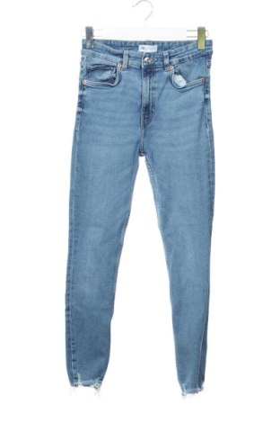 Blugi de femei Zara, Mărime M, Culoare Albastru, Preț 78,74 Lei, #137741665