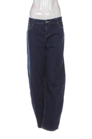 Blugi de femei Bershka, Mărime L, Culoare Albastru, Preț 99,73 Lei, #137751082