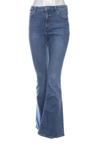 Dámské džíny  Bershka, Velikost S, Barva Modrá, Cena  379,00 Kč, #137757757