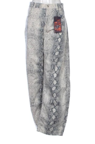 Női farmernadrág Bershka, Méret L, Szín Sokszínű, Ár 6 028 Ft, #137758658